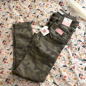 Camo girls pants
